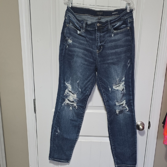 Judy Blue Women's Boyfriend Fit Jeans in Classic Blue - Picture 4 of 4